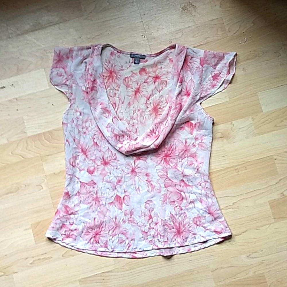 Shear pink floral pattern top